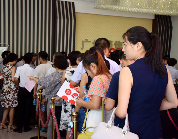 喜報(bào)！捷報(bào)！一經(jīng)推出即成隴南商業(yè)傳奇！