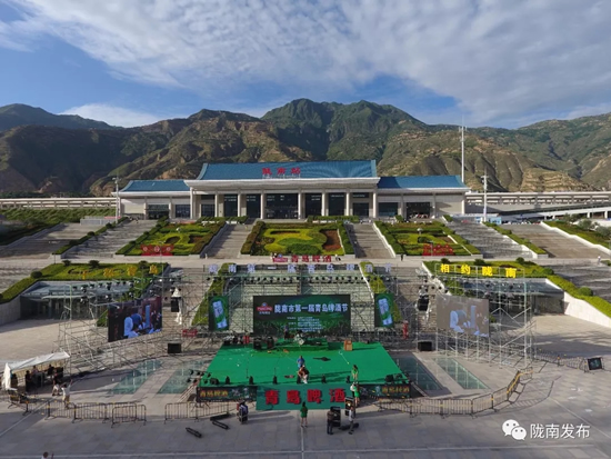 好嗨喲！隴南第一屆青島啤酒節(jié)開幕啦，為期8天