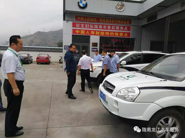 金錘鈑金，銀槍噴漆！龍江汽修值得信賴！