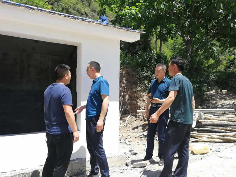 “感黨恩、憶黨史”，--市龍江城鄉(xiāng)發(fā)展集團(tuán)公司開展慶祝建黨99周年主題黨日活動